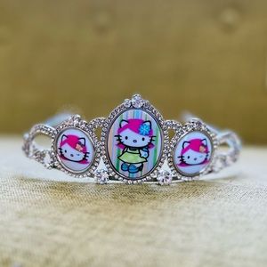 Vintage Tarina Tarantino Hello Kitty Crystal Tiara.